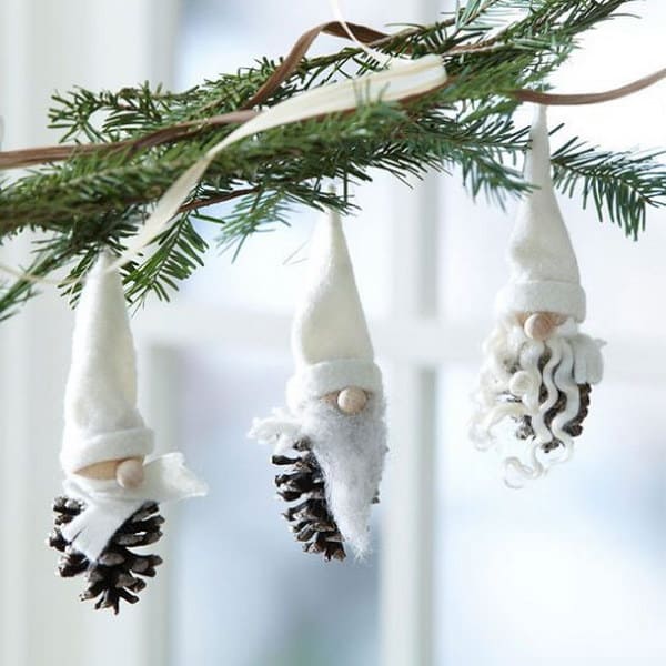Pinecone gnome ornamentsa