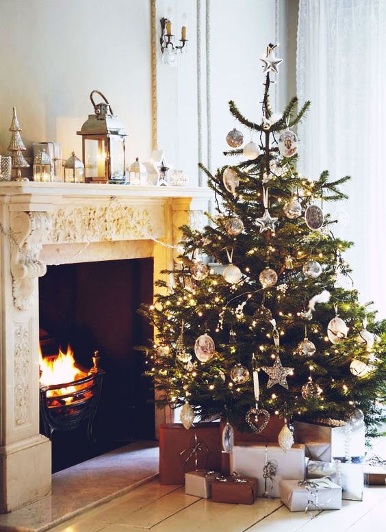 Comment décorer de petits arbres de Noël