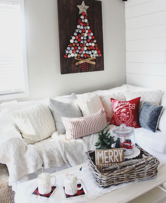 Comment décorer une petite maison infonavit à Noël