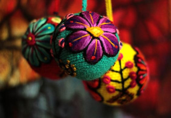 Sphères de Noël avec des détails mexicains (3)