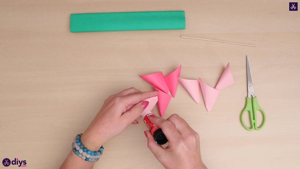 DIY 3d fleur de papier étape 4