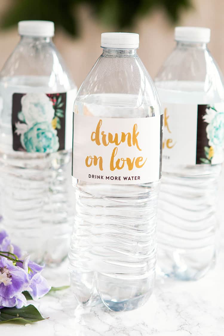 Étiquettes imprimées personnalisées pour bouteilles d'eau