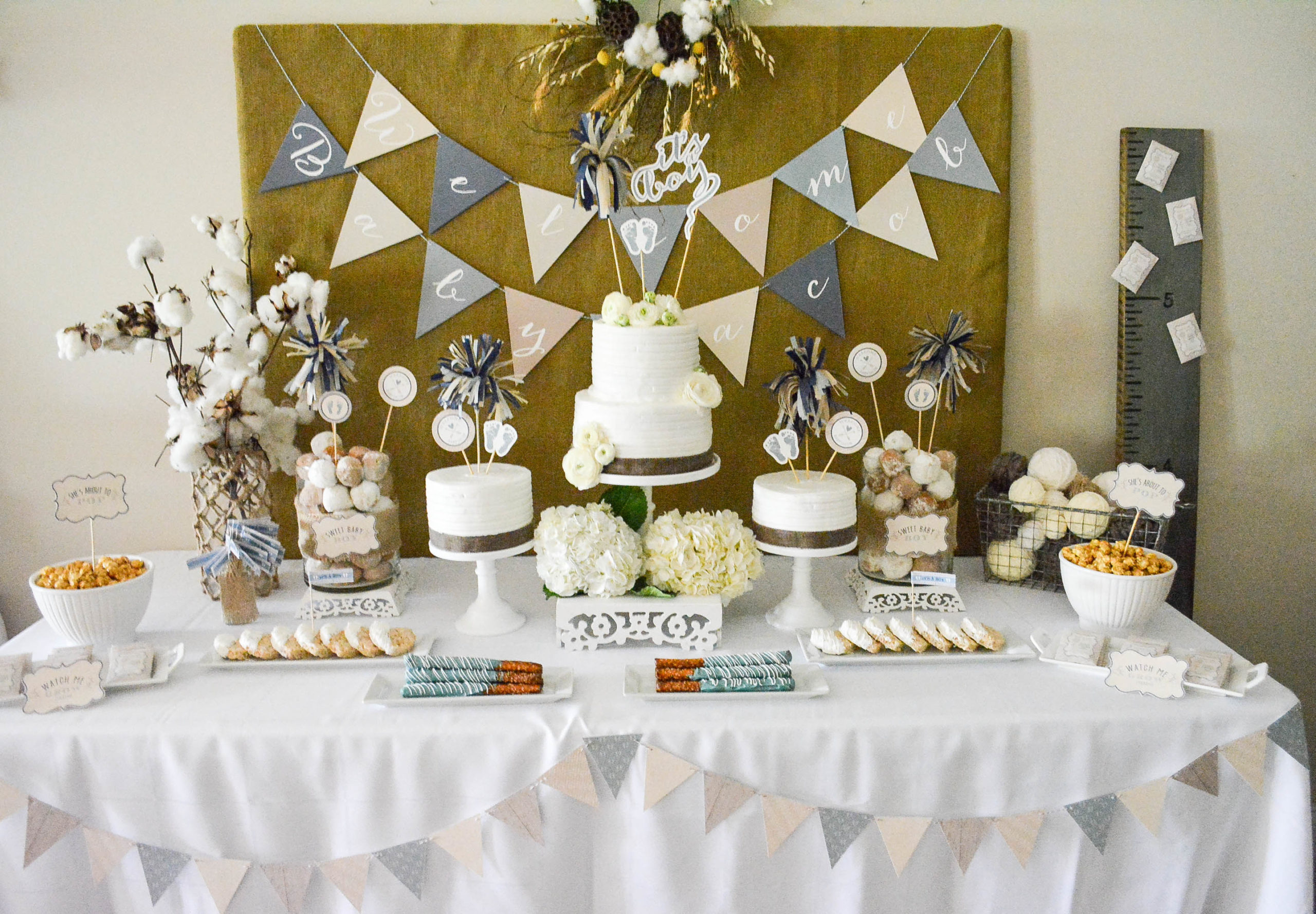 Table à dessert rustique baby shower