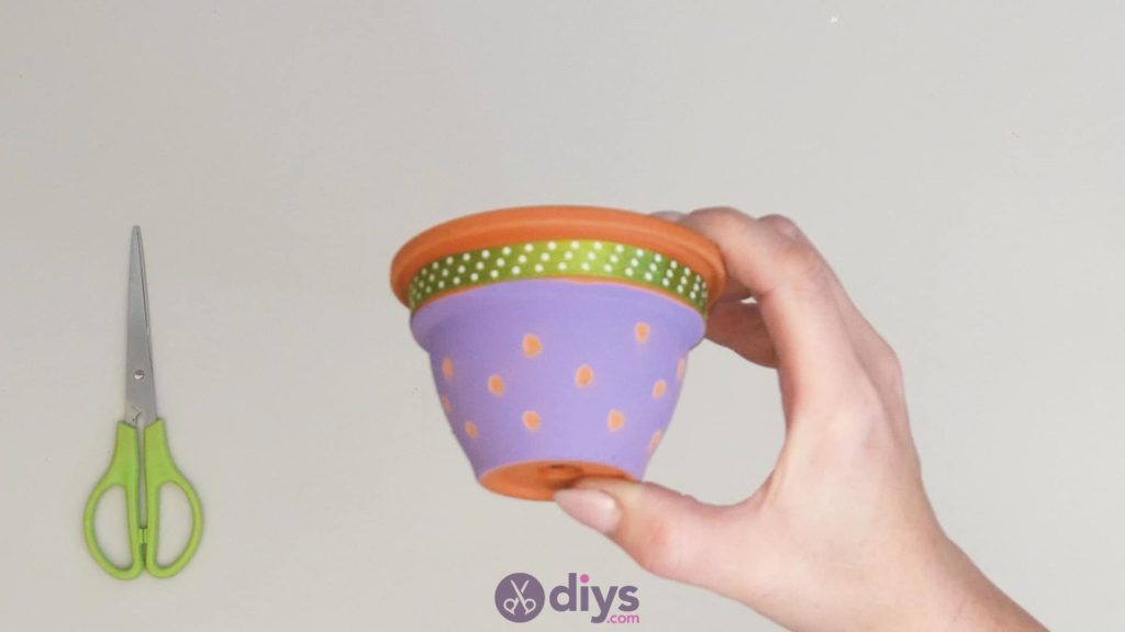 Pot de fleur coloré bricolage étape 3j