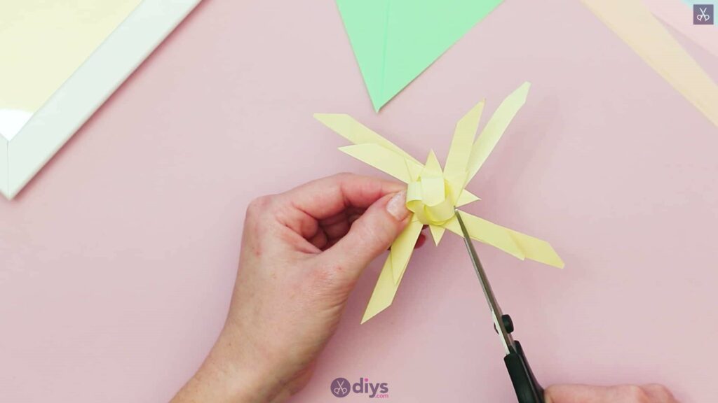 Diy origami flower art step 8