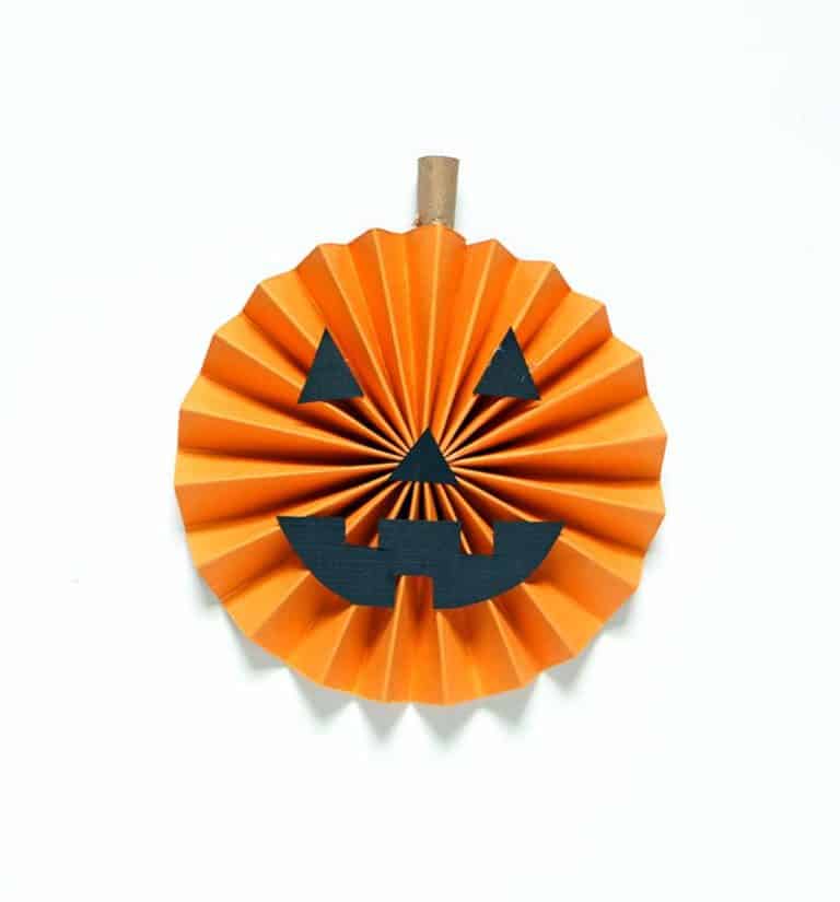 Colle bricolage guirlande de citrouille Rosette