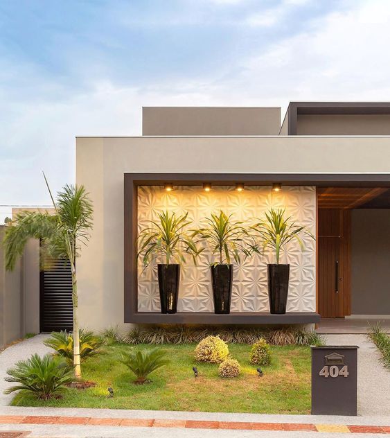 Idées de conseils pour faire une façade de maison moderne Façade de maison moderne en gris avec panneau 3D et bois 