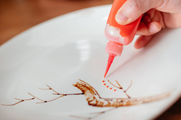 Meilleures idées d'artisanat artisanal à offrir à notre couple pour décorer une assiette 