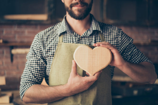 Meilleures idées d'artisanat artisanal à offrir à notre couple coeur en bois 