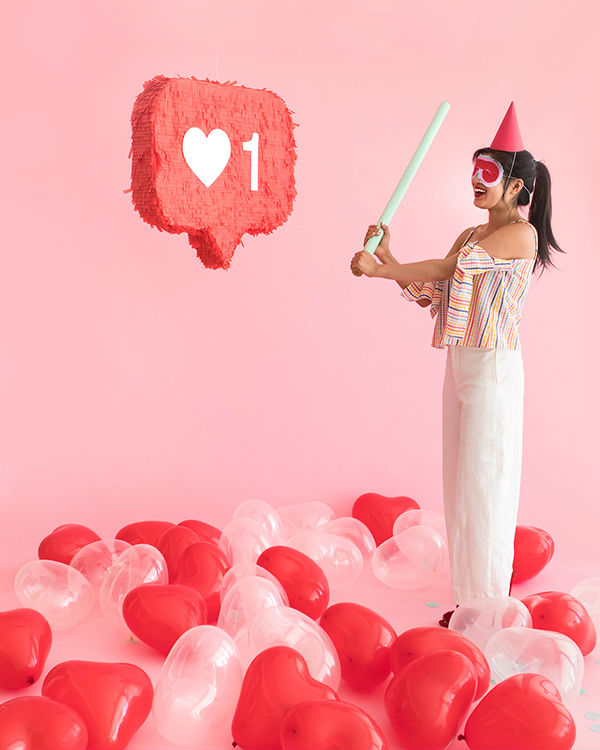 Artisanat en papier pour la Saint-Valentin: piñatas