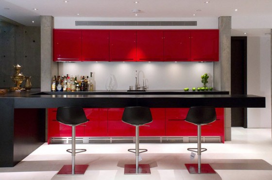 Conception de cuisine avec des meubles rouges