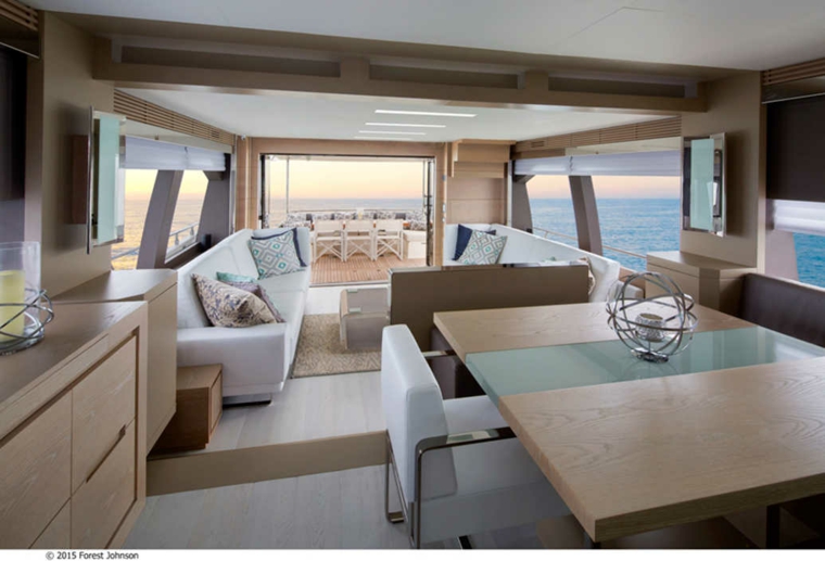 intérieurs de yacht luxueux
