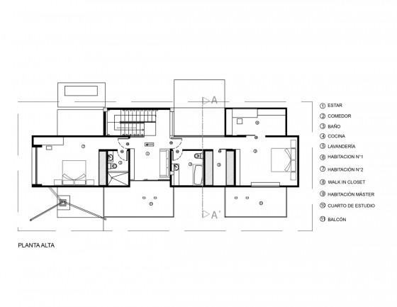 Plan de maison à deux étages et trois chambres