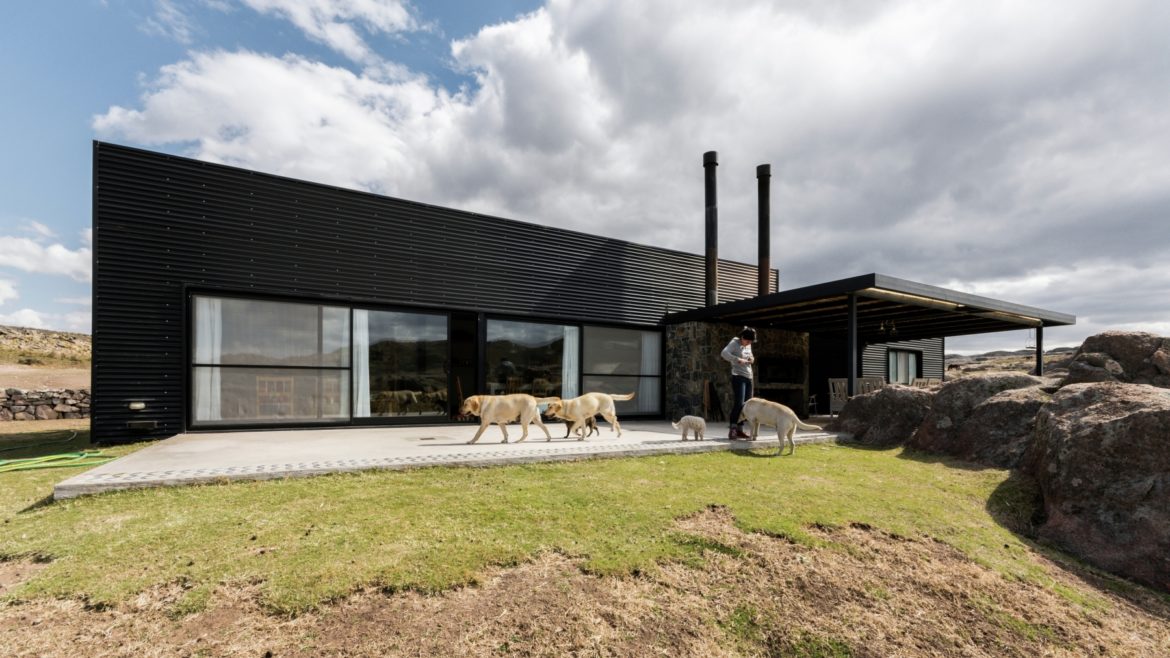 Fachada casa de campo moderna