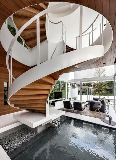 Conception d'escalier ovale moderne