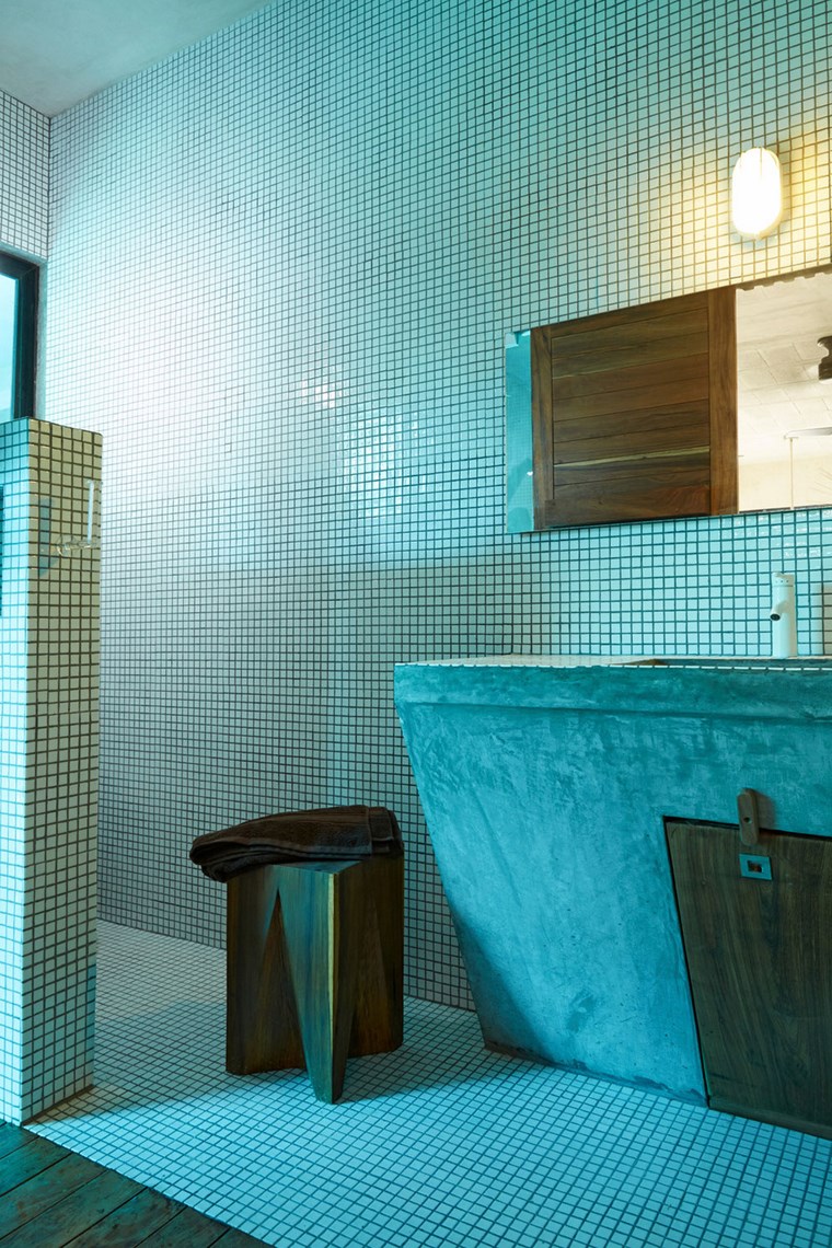 maison mexique design salle de bain idées de mosaïque blanche
