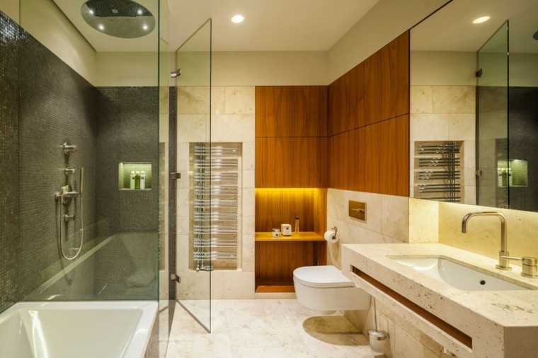 salle de bain moderne baignoire douche mur en bois idées originales