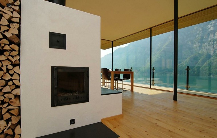 plancher de bois de chauffage de bois de cheminée moderne