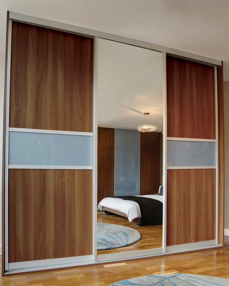 accès chambre lit bois design