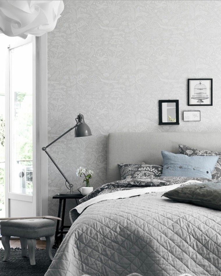 chambre à coucher design scandinave mur élégant motifs floraux modernes
