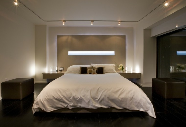 Идеи за спална соба за голем ѕиден кревет за осветлување со едноставен дизајн