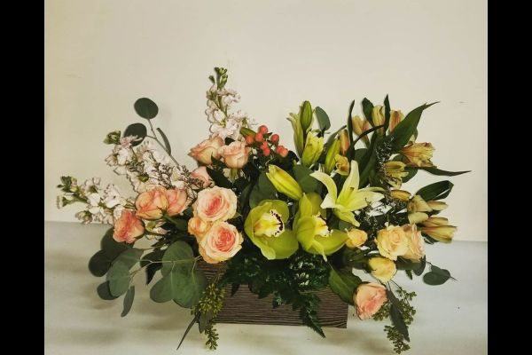 comment-faire-un-arrangement-floral-roses-vert-instagram