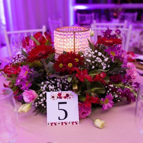 comment-faire-un-arrangement-fleur-centre-de-table-fleurs-table-d-invité-instagram