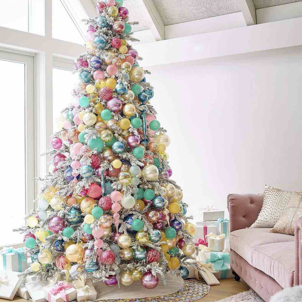 Креативна декорација на новогодишна елка