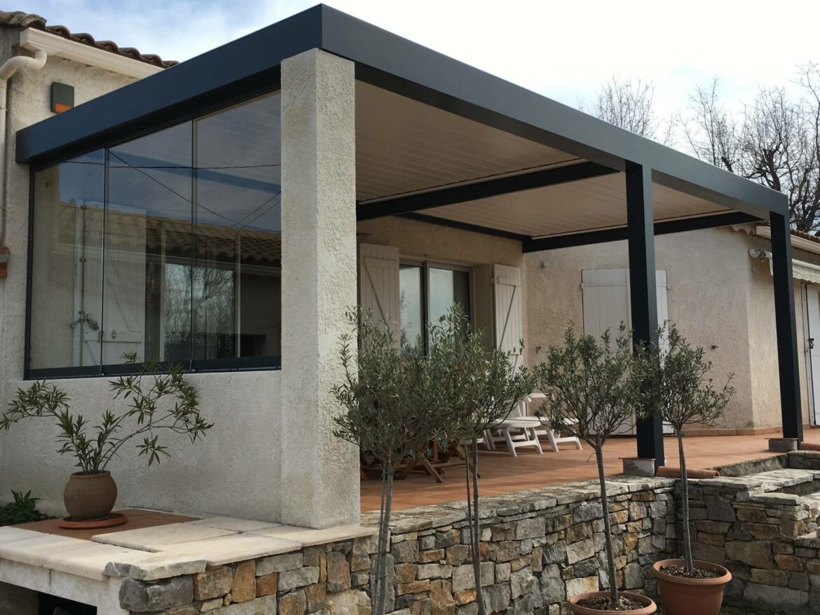 Comment abriter une pergola ?