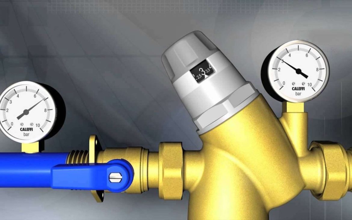 Comment augmenter la pression d'une pompe hydraulique ?