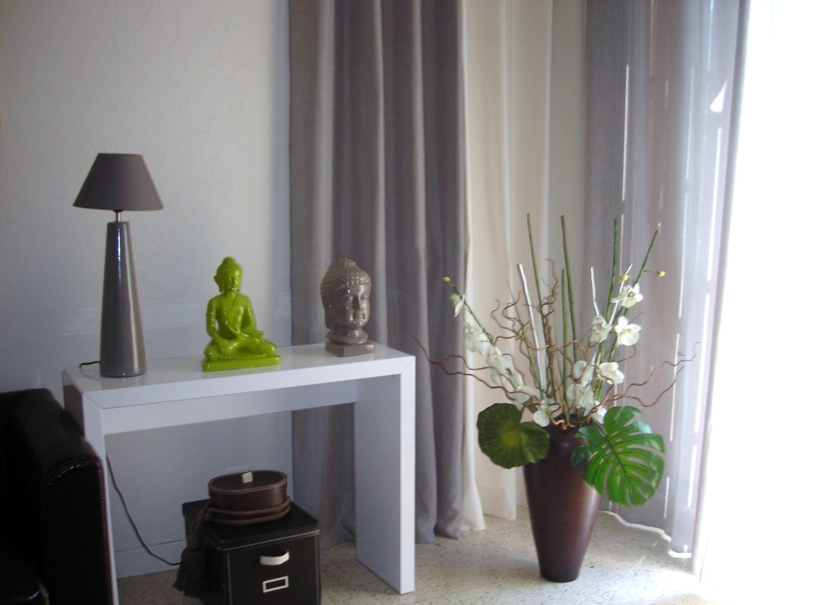 Comment cacher une porte de service ?