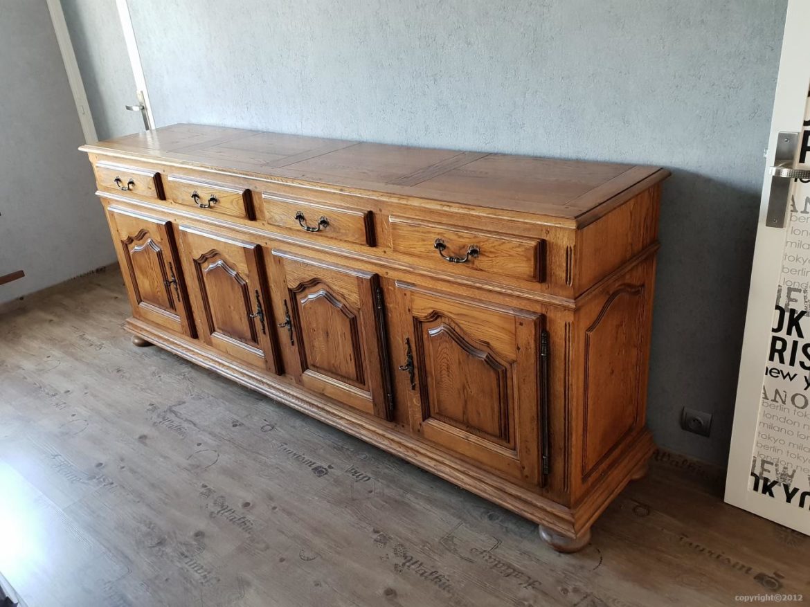 Comment changer la couleur d'un meuble en bois ?