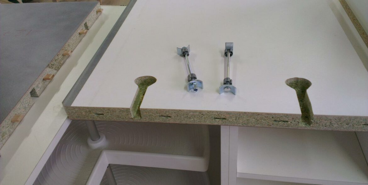 Comment enlever carrelage plan de travail cuisine ?