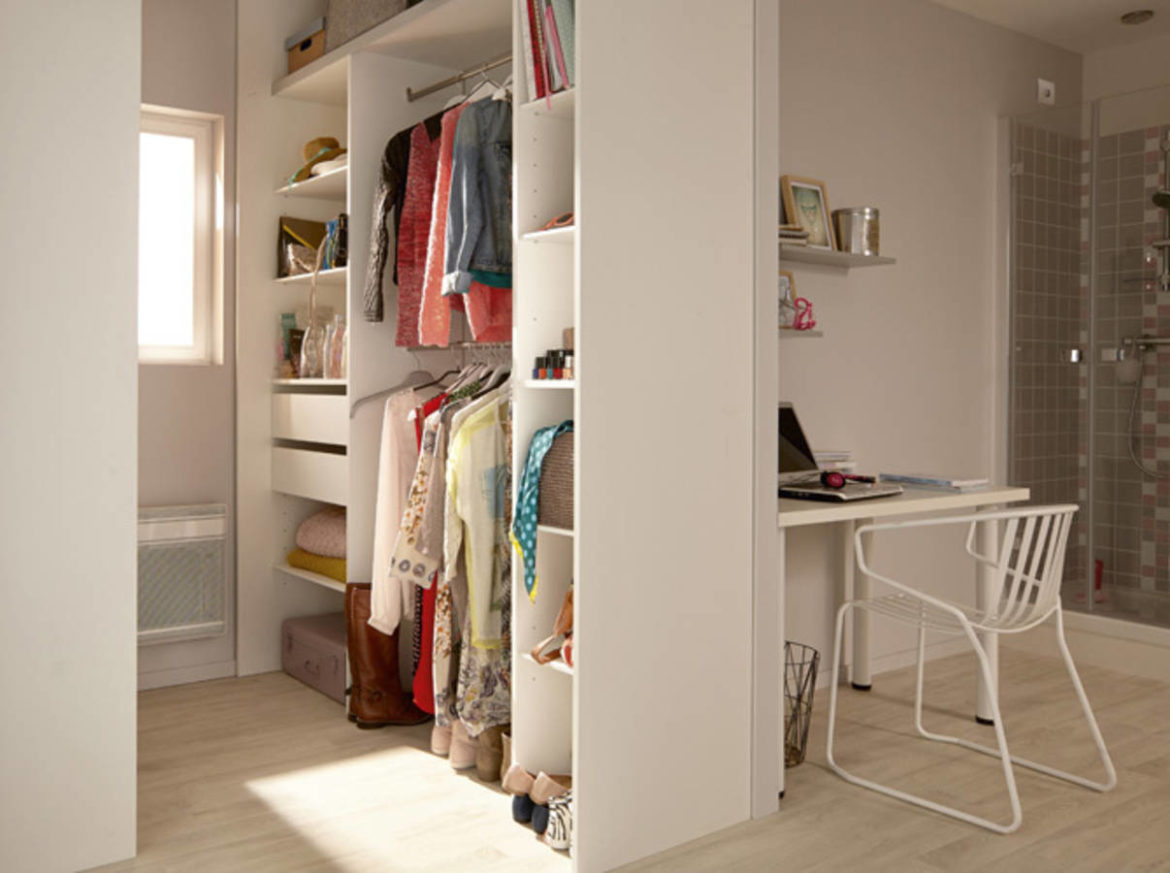 Comment faire un dressing dans un petit espace ?