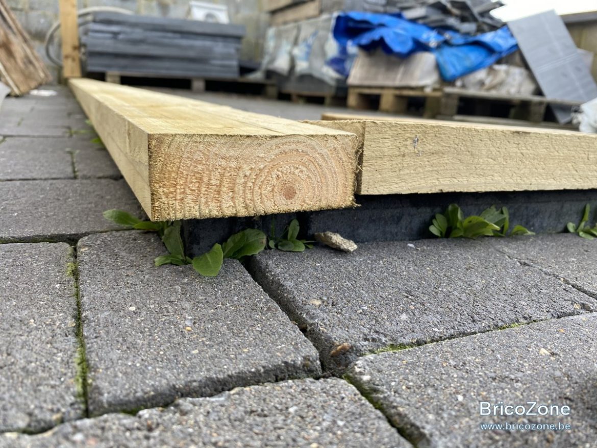 Comment fixer un gabion au sol ?