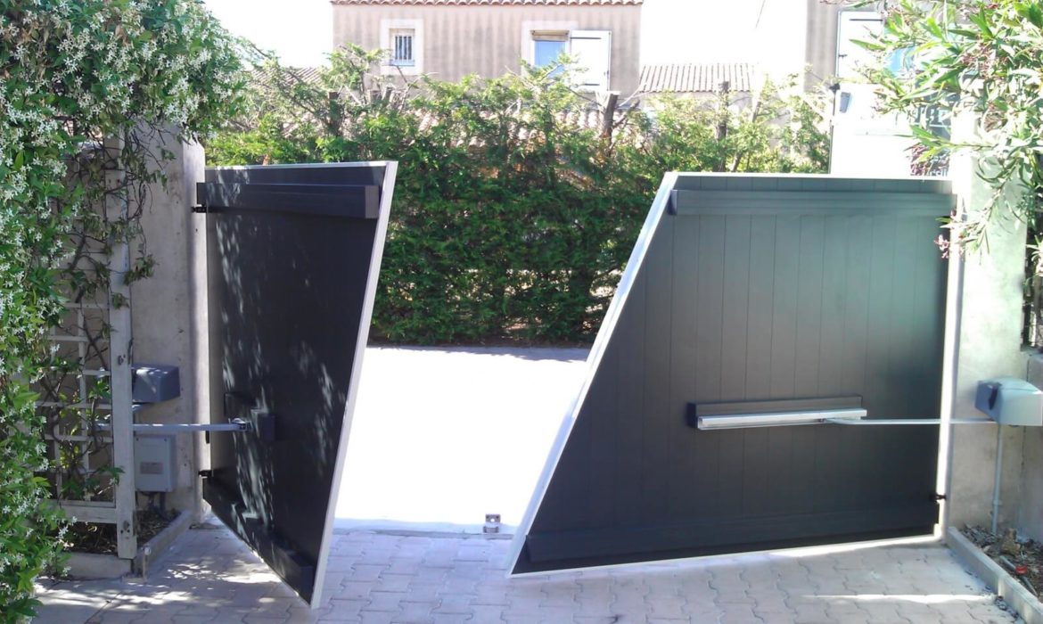 Comment monter un portail alu ?