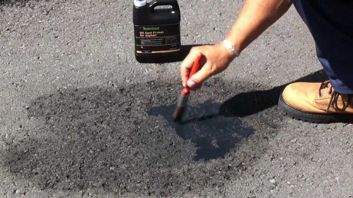 Comment nettoyer le vert sur le bitume ?