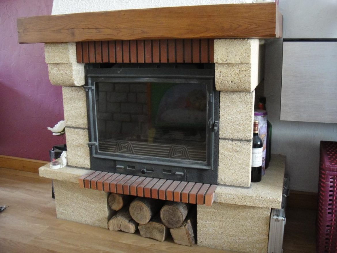 Comment peindre les pierres d'une cheminée ?