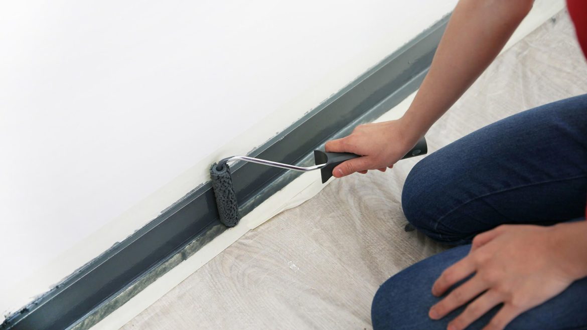 Comment peindre une porte au rouleau sans trace ?