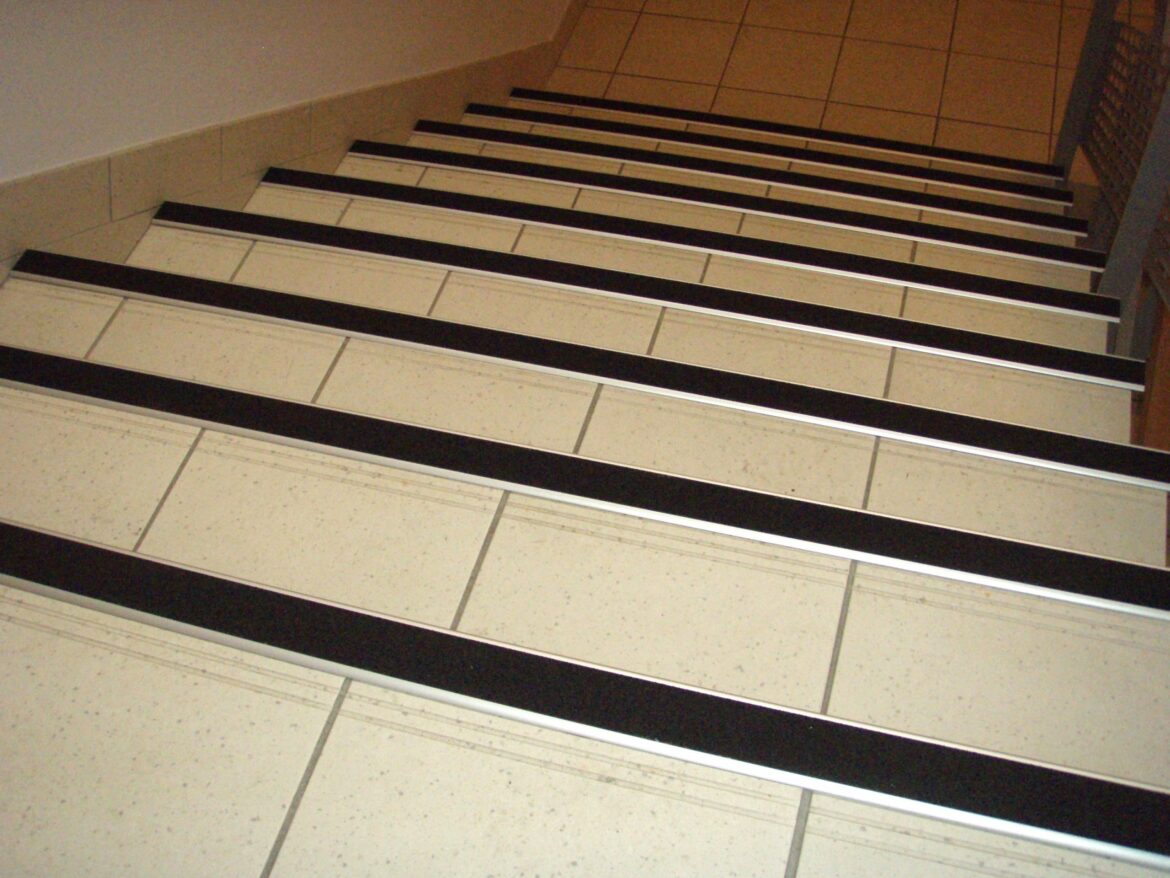 Comment positionner un nez de marche ?