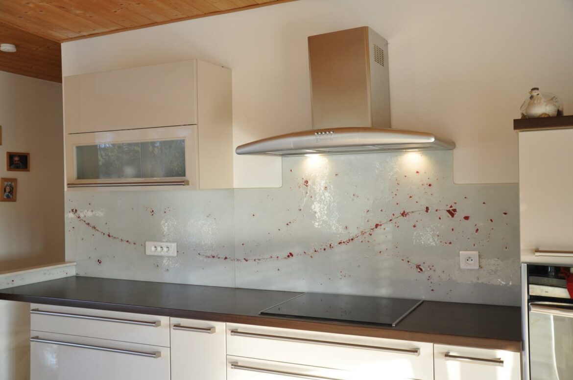 Comment recouvrir un carrelage mural de cuisine ?