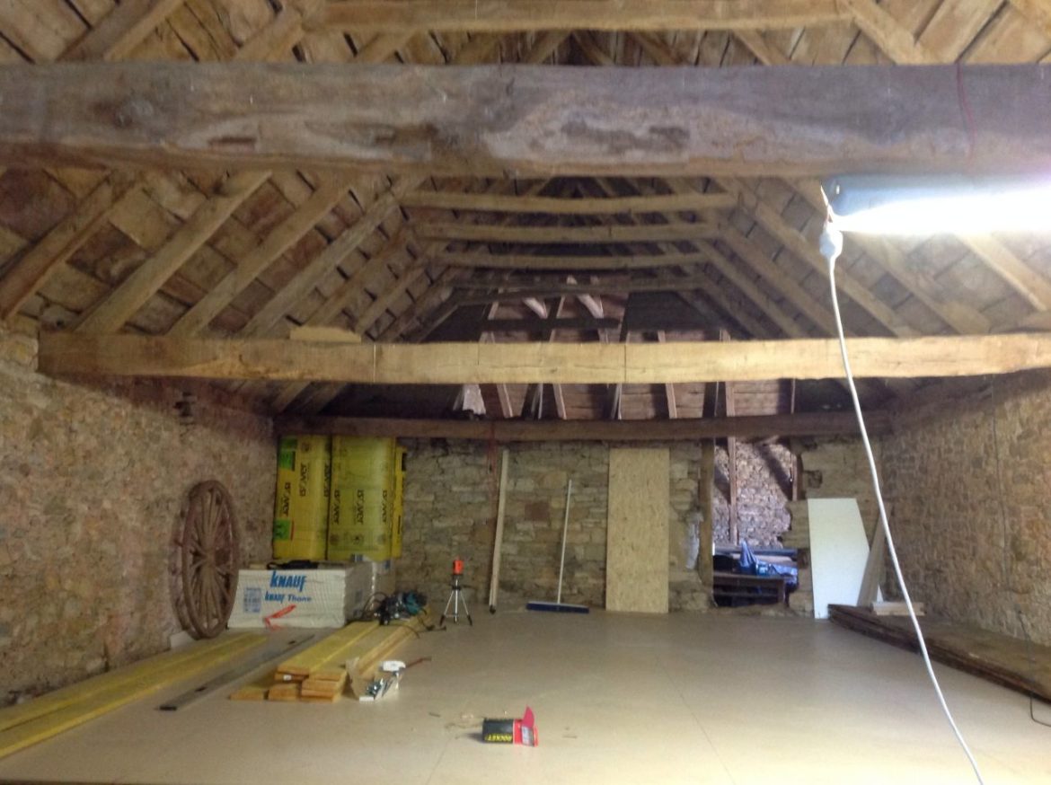 Comment rehausser une poutre de charpente ?