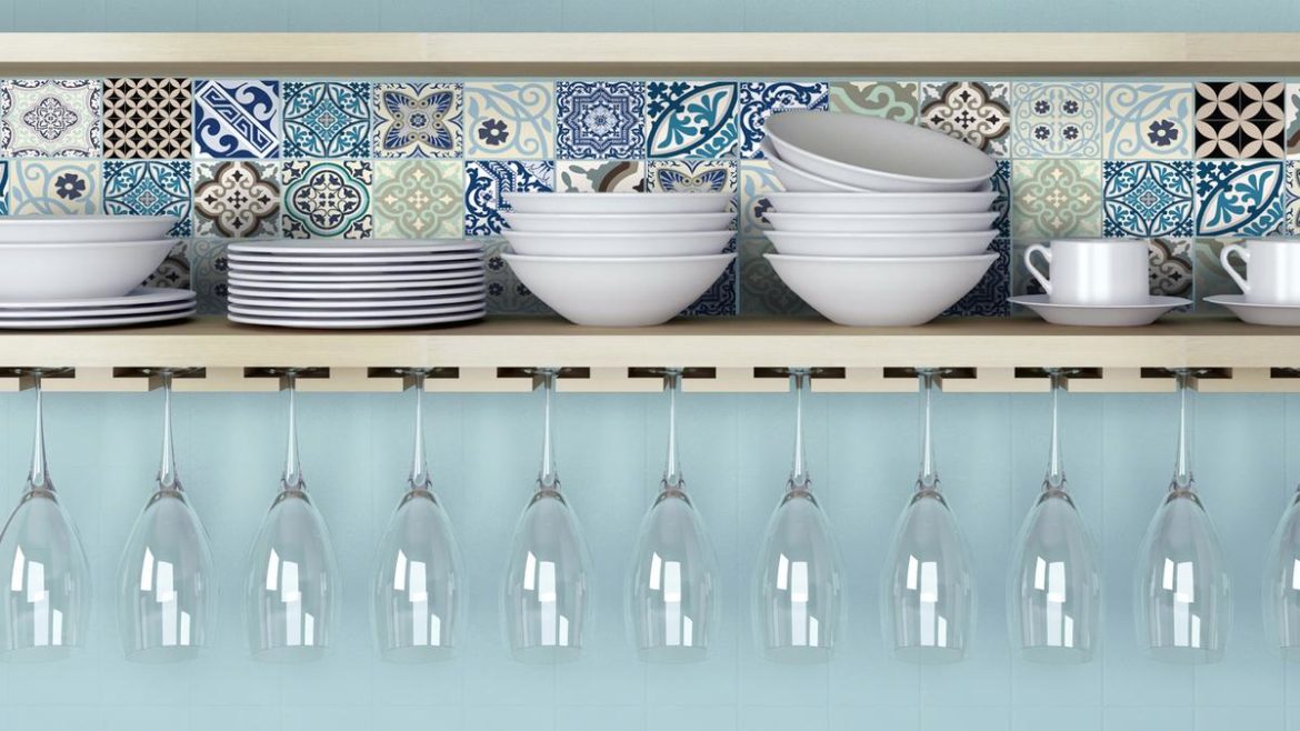 Comment relooker un vieux carrelage ?