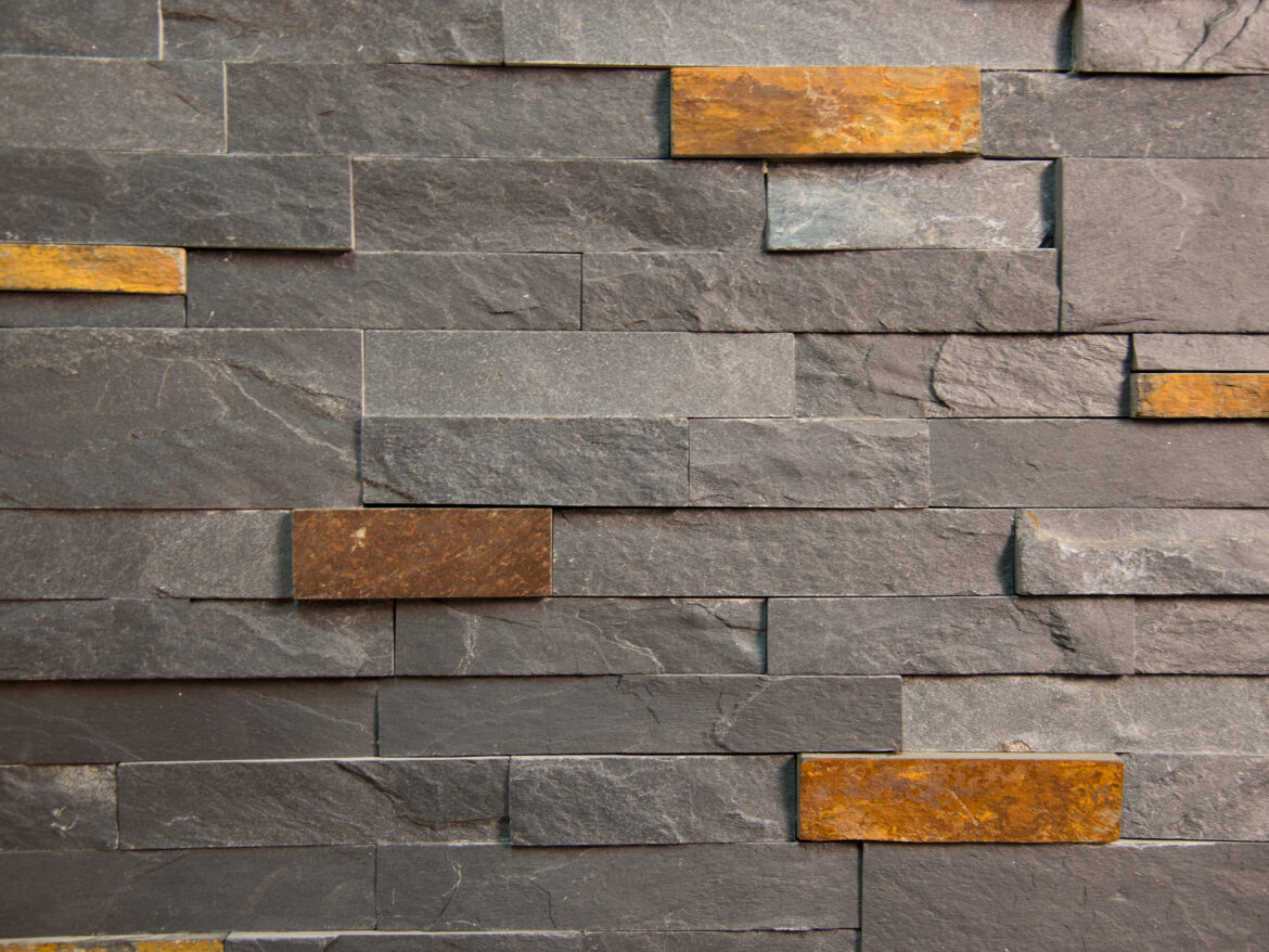 Comment remplacer des volets en bois ?