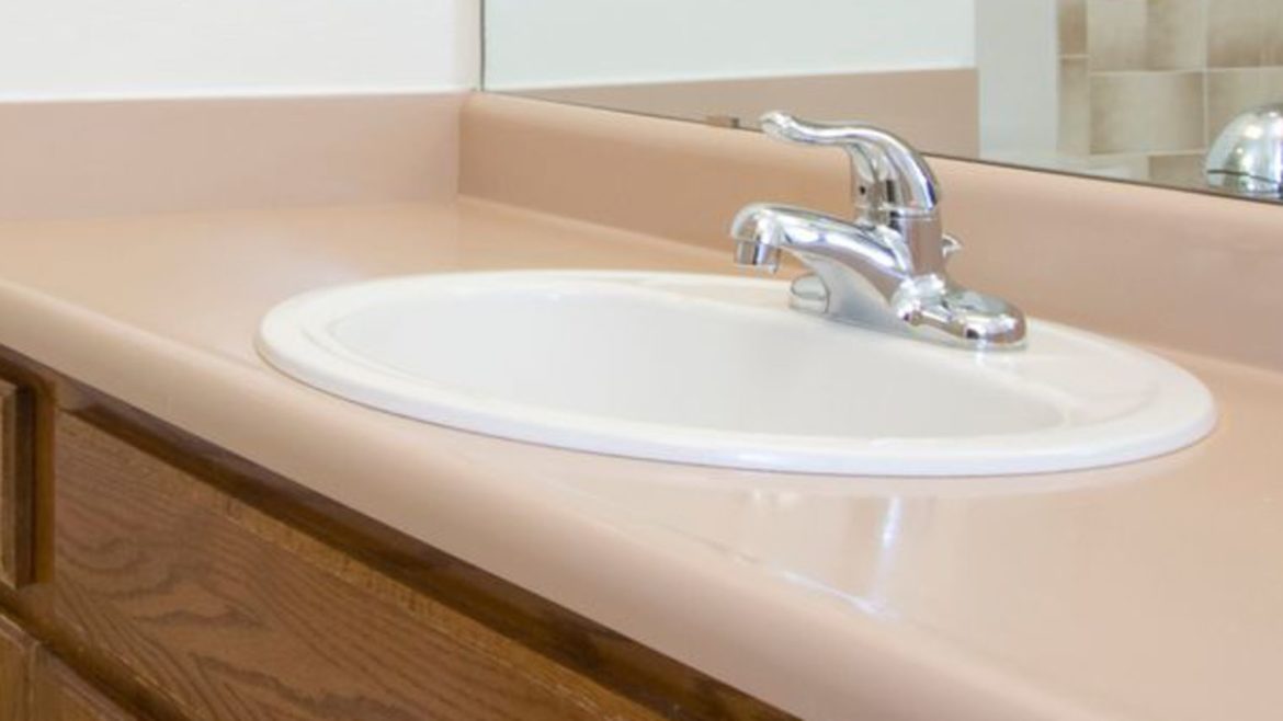 Comment remplacer un lavabo encastrable ?