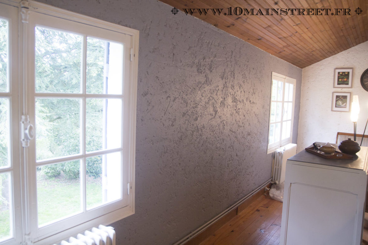 Comment repeindre un mur crépi intérieur ?