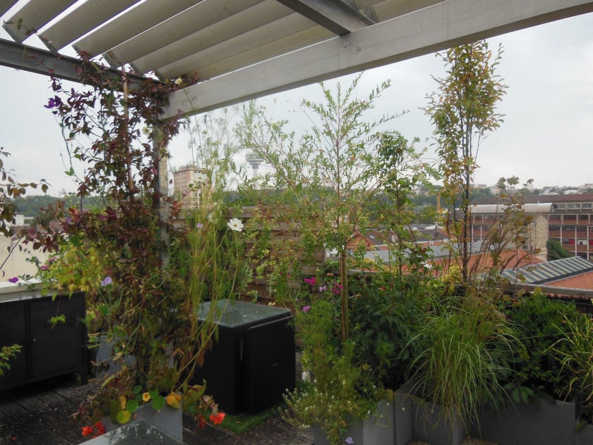 Comment se protéger des voisins sur un balcon ?