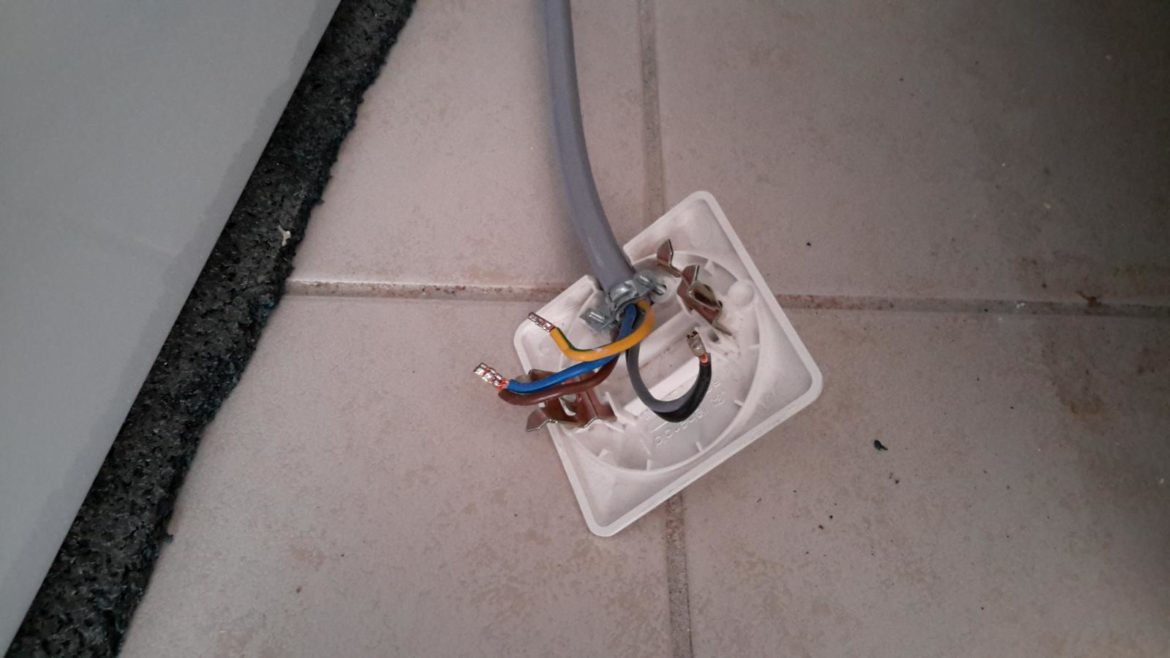 Ou brancher le fil bleu ?