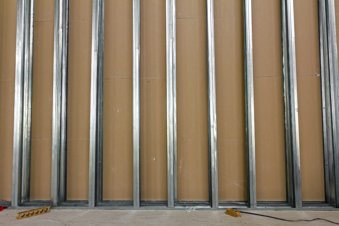 Pourquoi le placo à 1 cm du sol ?