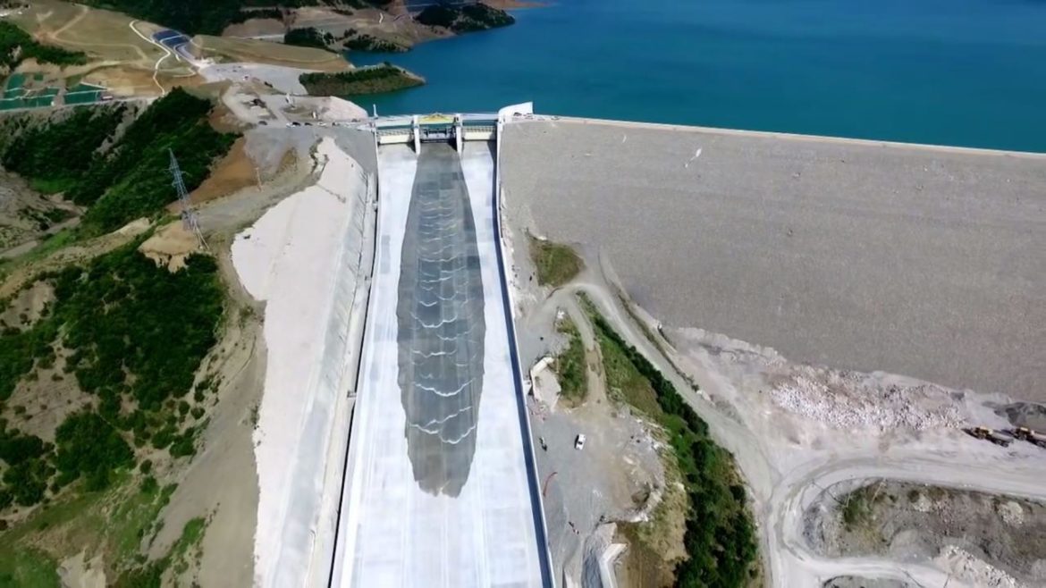 Pourquoi l'eau coule de la VMC ?